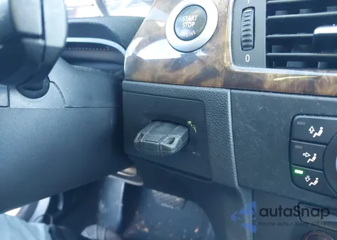 2007 BMW 328Xi z USA, uszkodzony, nr VIN WBAVC73587KP34362